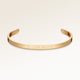 Bangle armband i guld med blank utsida, plats för personlig gravyr