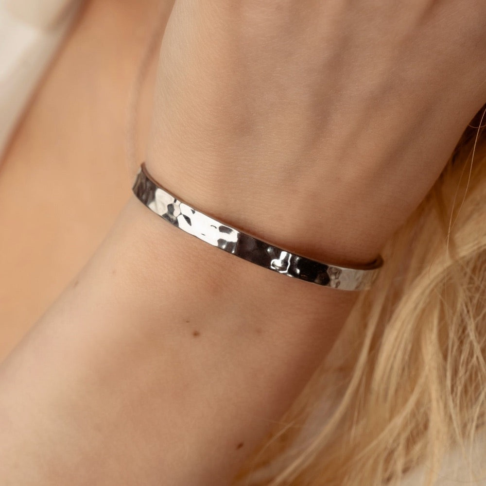 Ocean Waves Bracelet - Engraving (Silver)